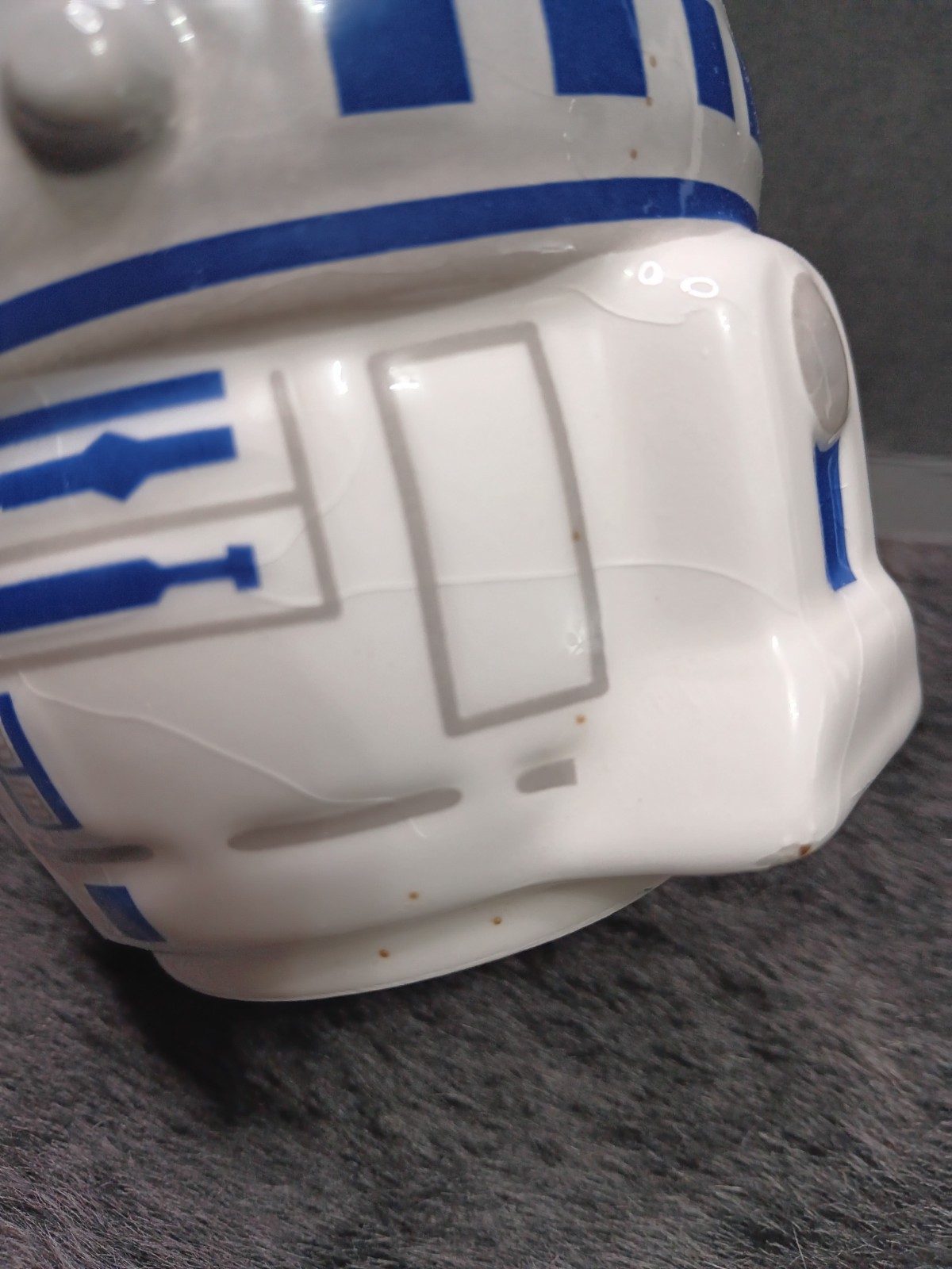 RD-D2 ceramic coffee cup  *glaze cracking