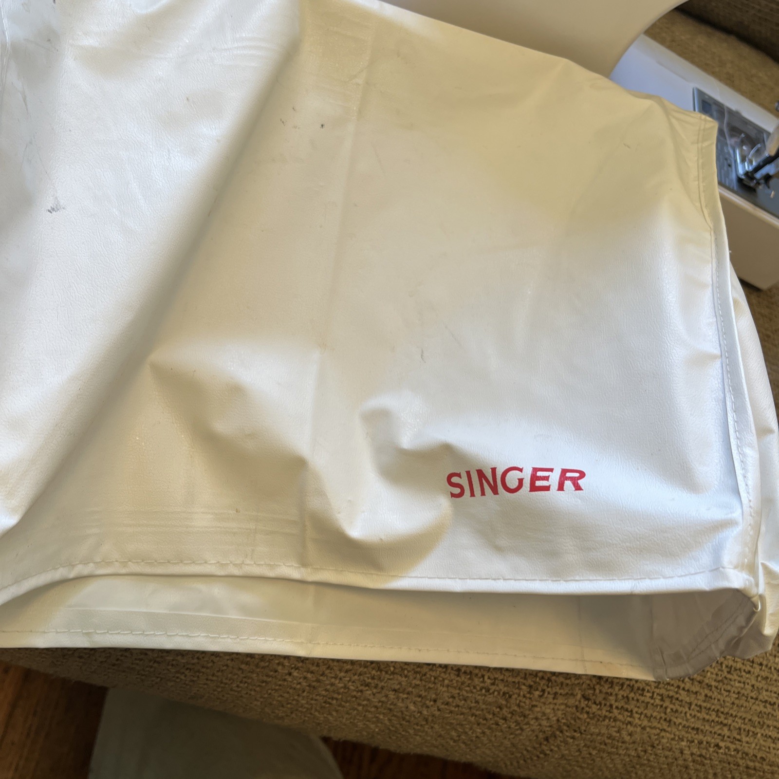 Singer Sewing Machine 4166 White Electronic Control With Accessories ￼
