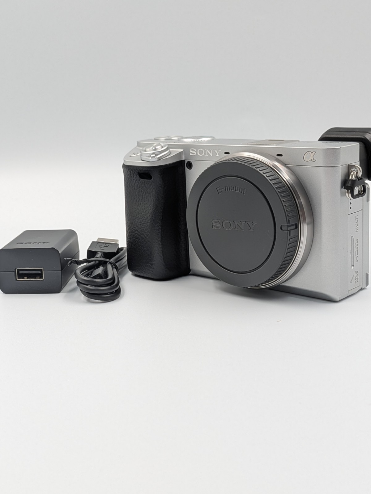 Sony A6400 ILCE-6400 (35-Language) Shutter Count: 10407 [Near Mint] Japan