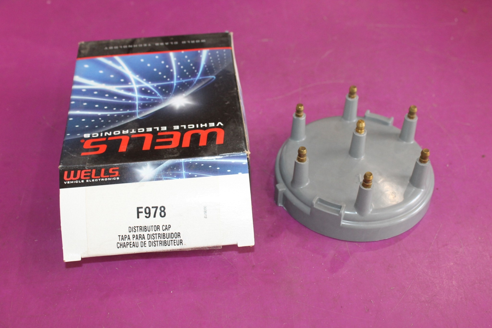 Wells Distributor Cap. Part F978. See pic.