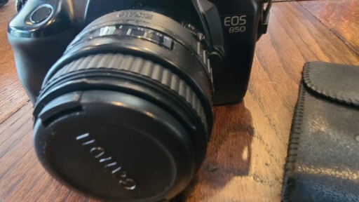 Canon eos 850 Camera Sigma Lens And Flash