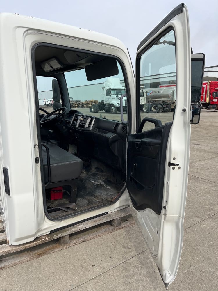 2009 Cab for Hino 268 (603-11268)