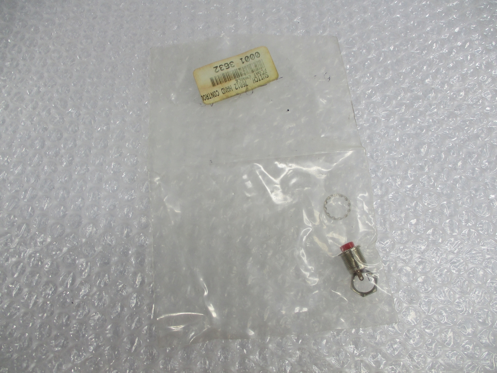 INDUSTRIAL SPARE 76012 PUSHBUTTON SWITCH RED NSNP