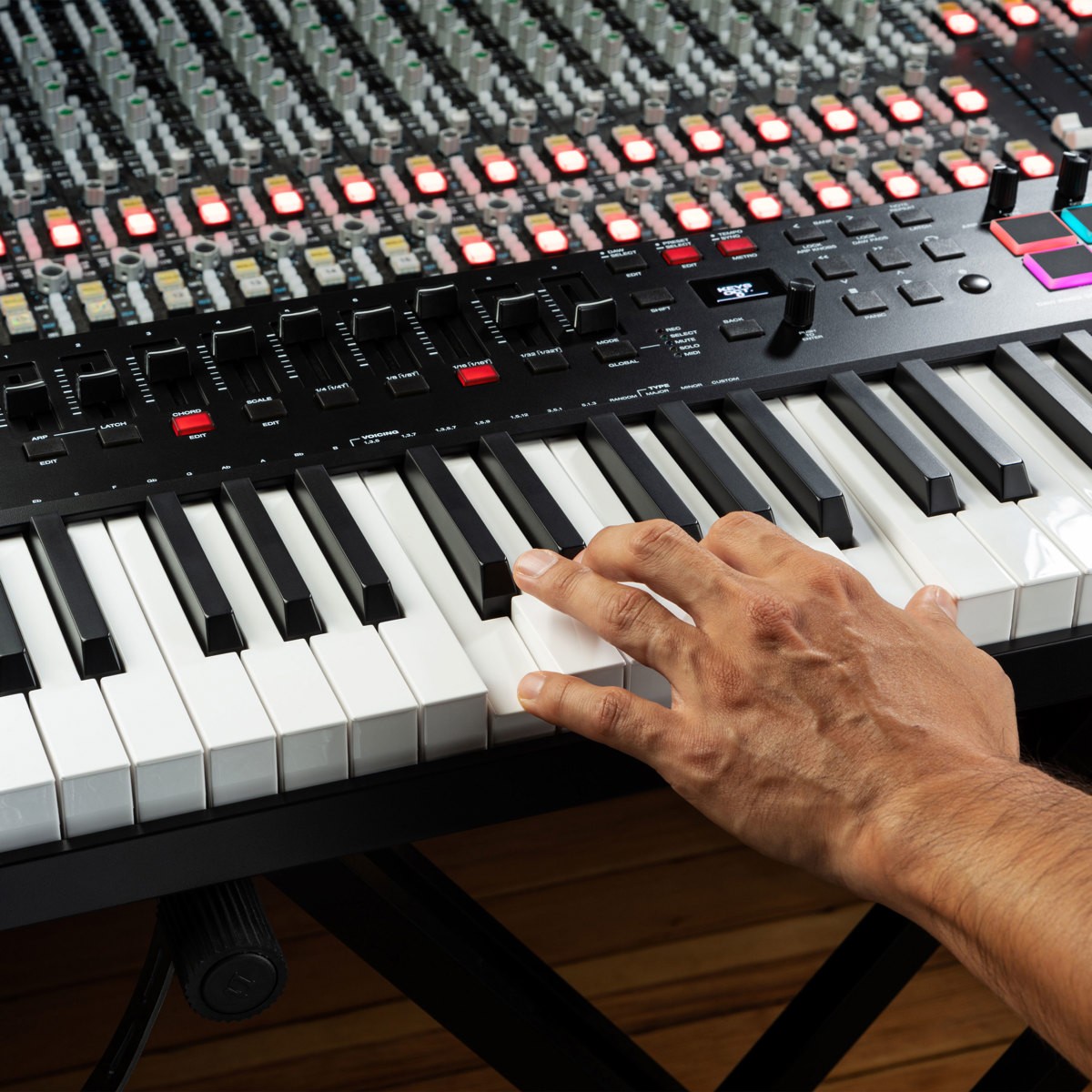 M-Audio Oxygen Pro 61 61-Key USB Powered MIDI Controller with Smart Controls and
