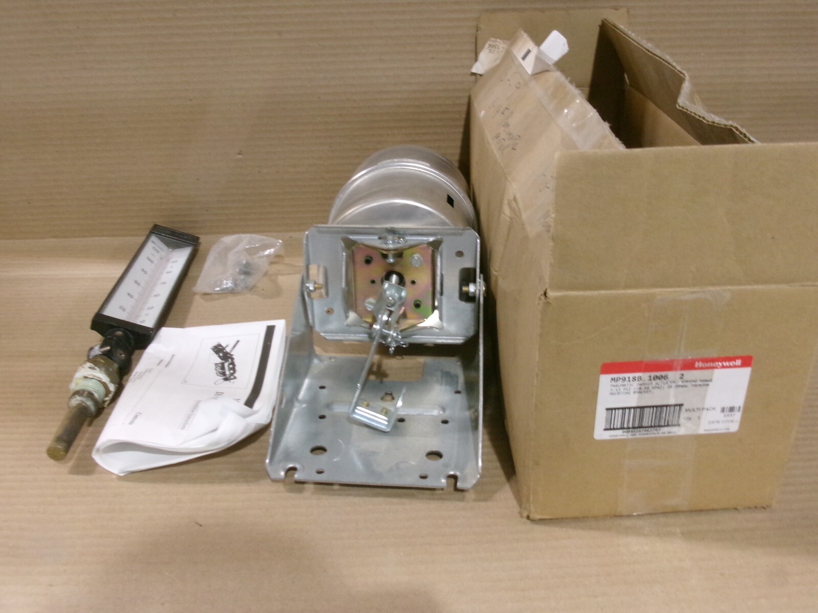New Honeywell MP918B 1006 2 0451 Pneumatic Damper Actuator 3-13 PSI AK