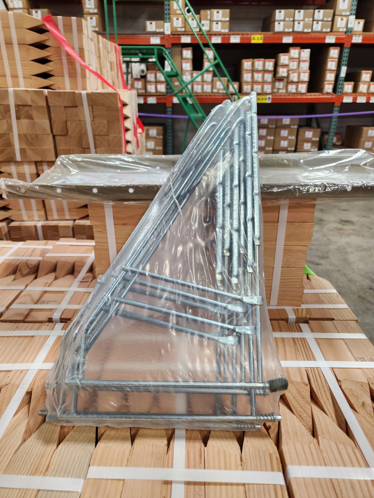 ADIR MOBILE STAND WITH 12 PIVOT BRACKETS