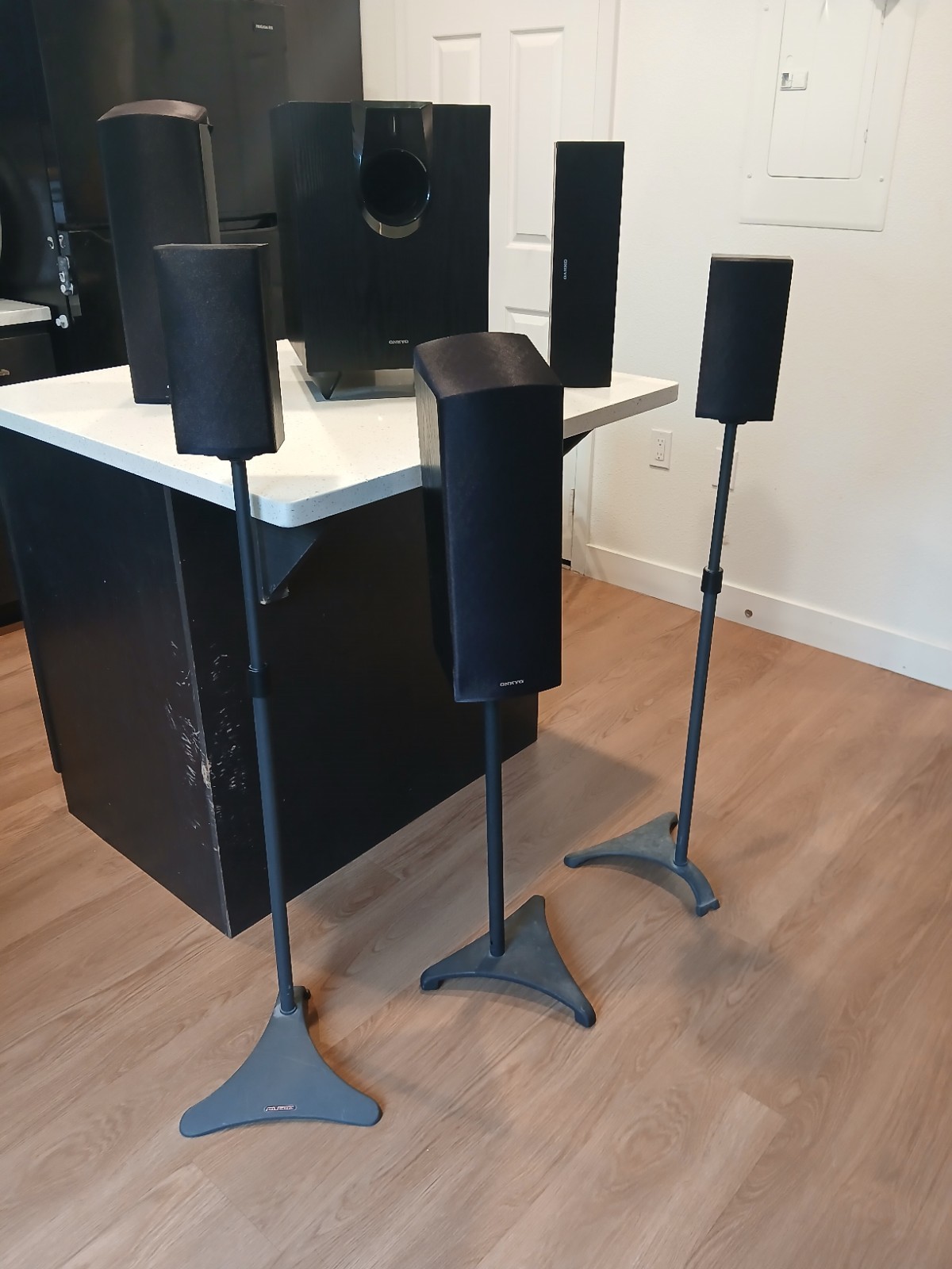 6 Set Onkyo SKW-593/594Powered Subwoofer 120V 60hz 35W Black Tested & Works.