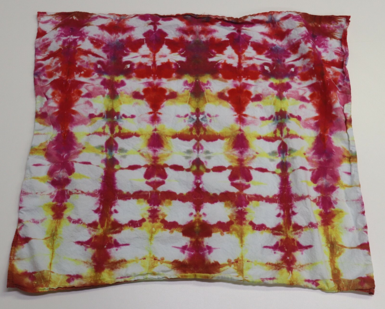 Tie Dye Bandana 21" x 21" Pink Rain Drip 100% cotton
