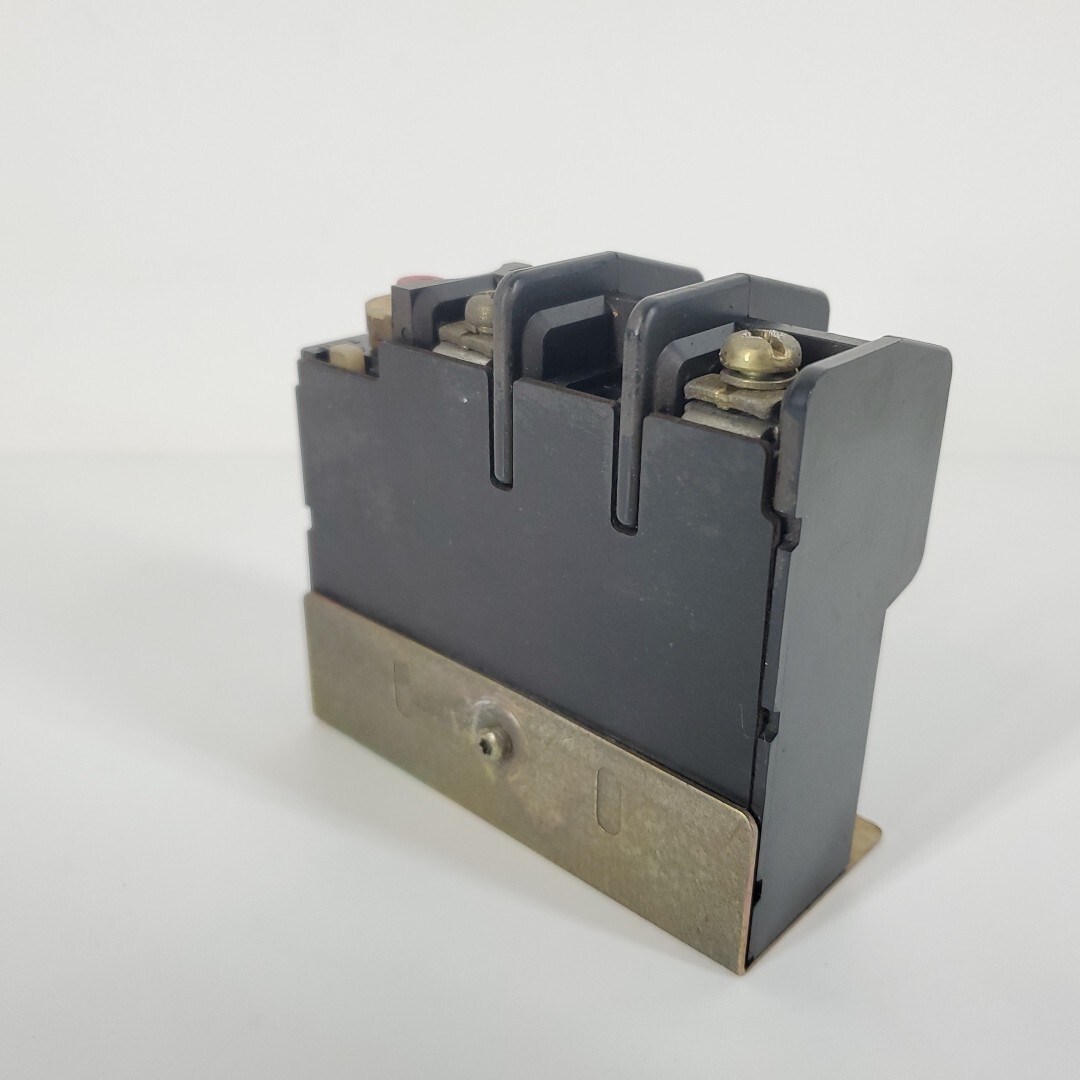 HITACHI NS229351 Contactor.