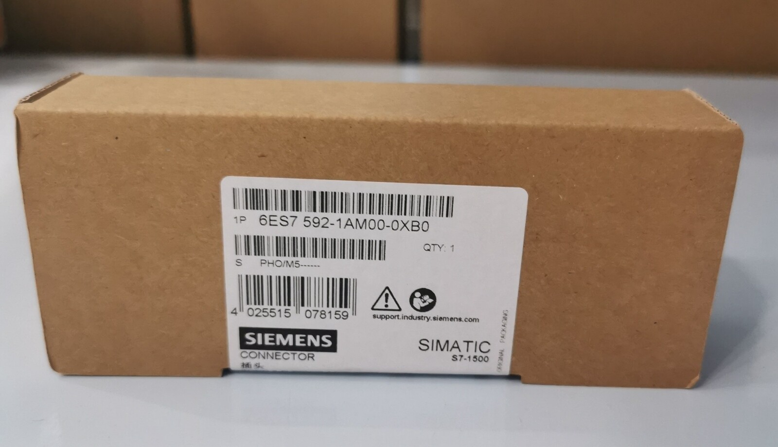 NEW Siemens 6ES7592-1BM00-0XB0 6ES7 592-1BM00-0XB0