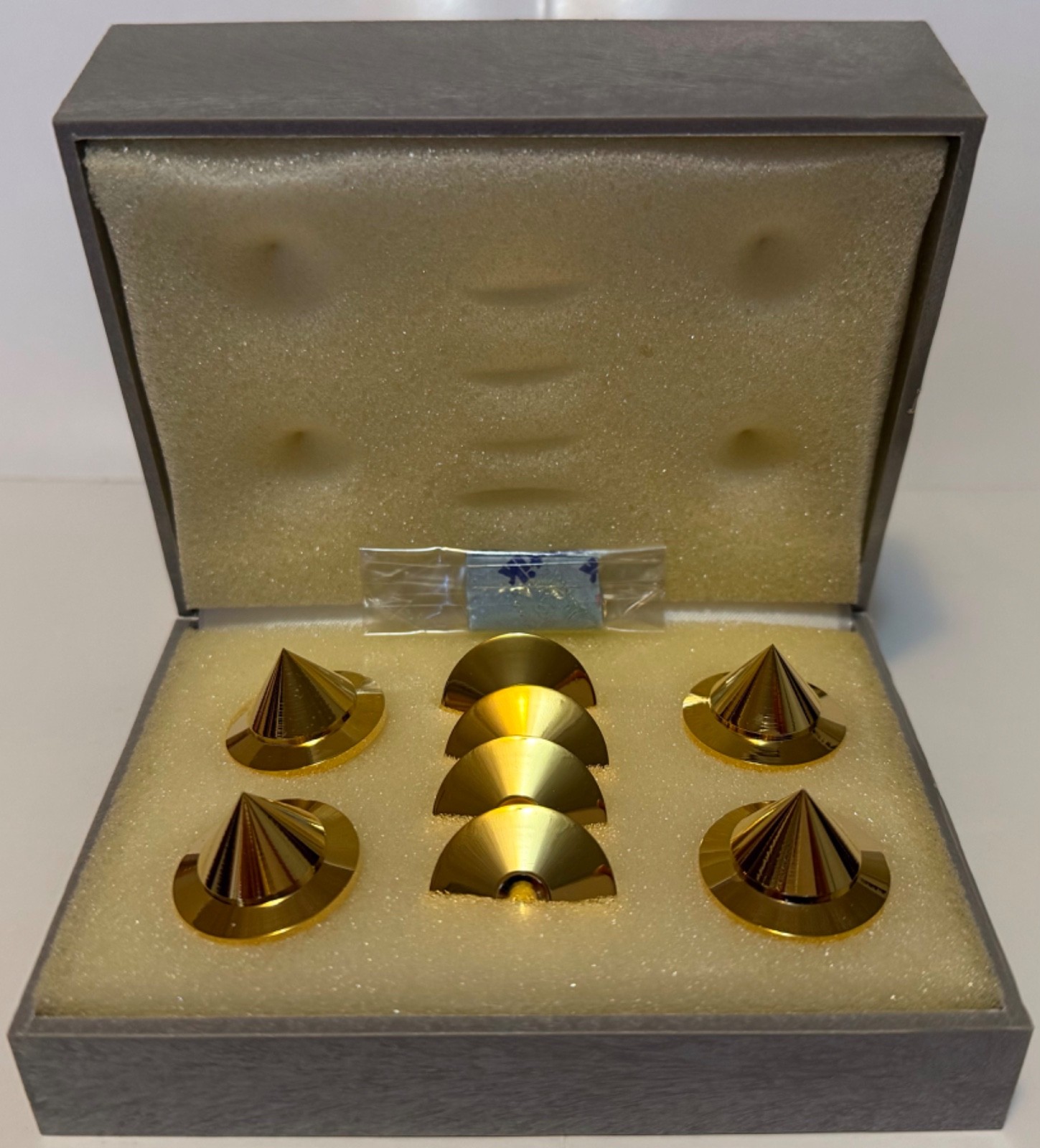 BBC Gold Audio Isolation Gold Plated Brass Cones (4 pc), NEW !!!