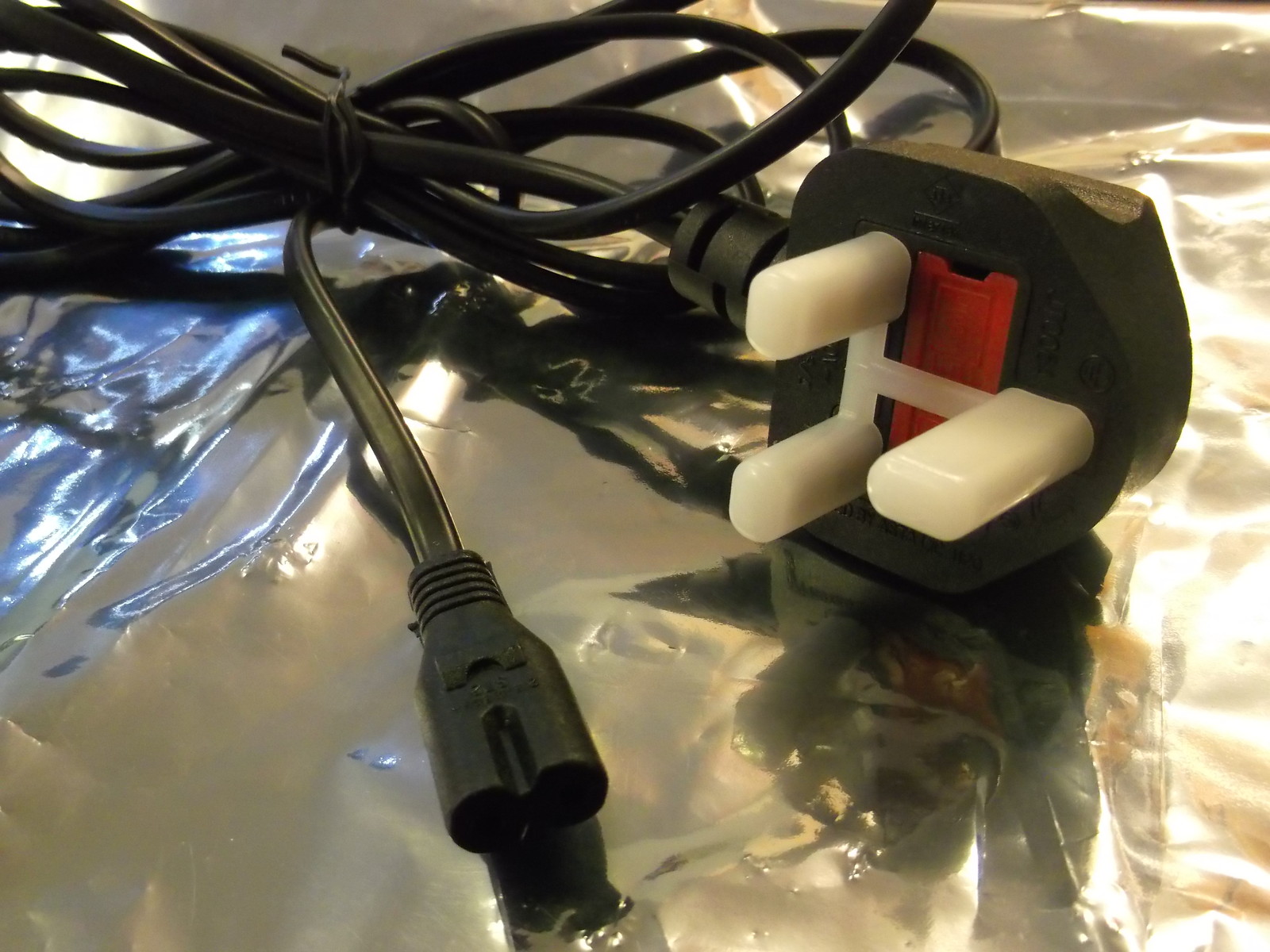 NEW UK Power Cord Cable Lead For Nikon Battery Charger EH MH Select In Advert