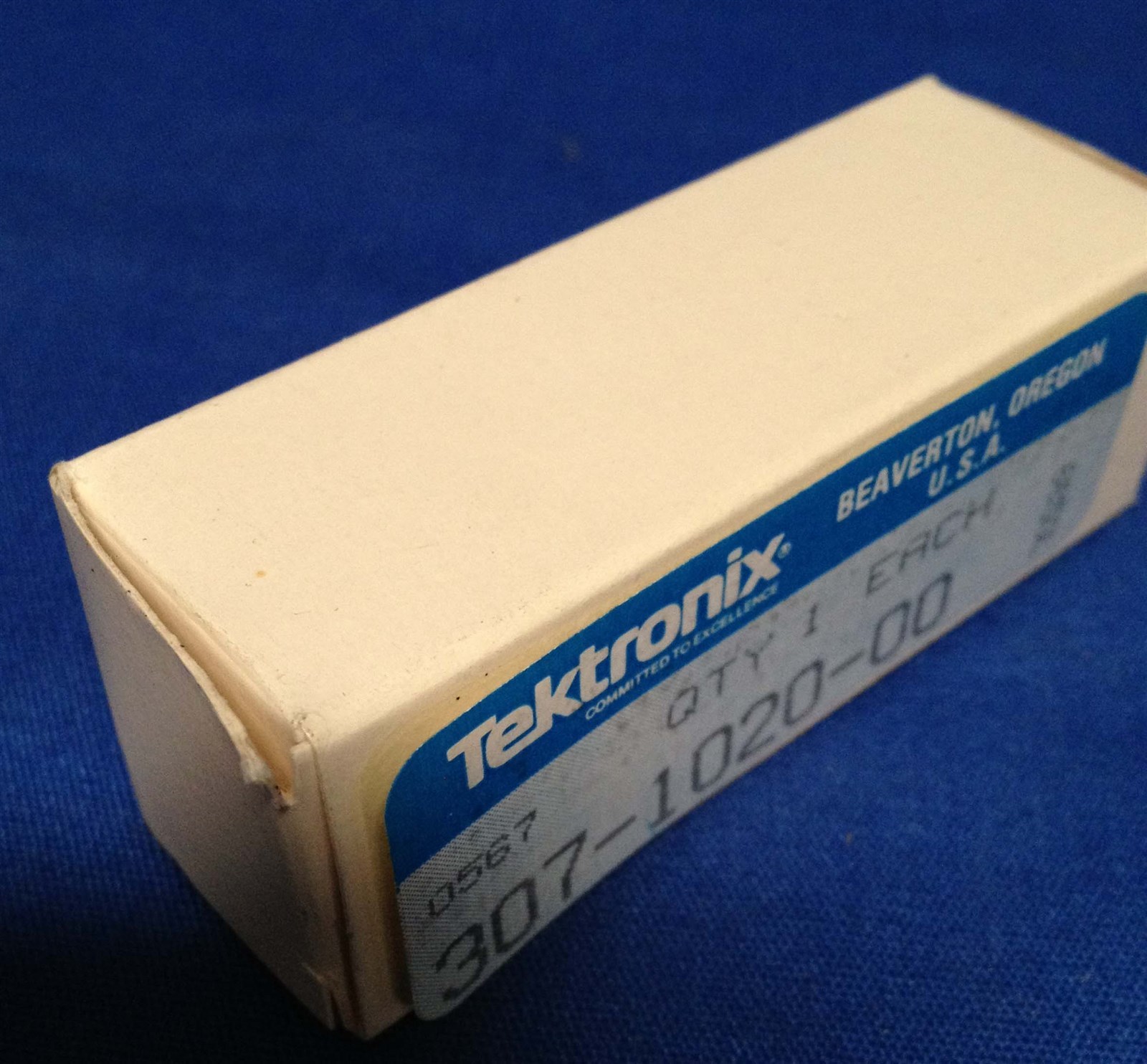 TEKTRONIX 307-1020-00 DUMMY LOAD NEW IN BOX