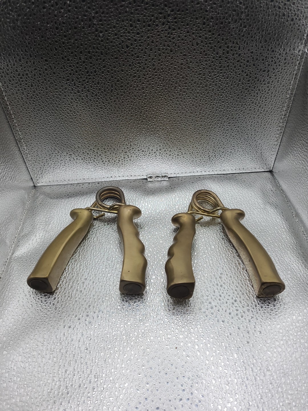 Lot 2 Vintage Solid Brass Exercise Hand Grip Hand Strength Exercise Grippers