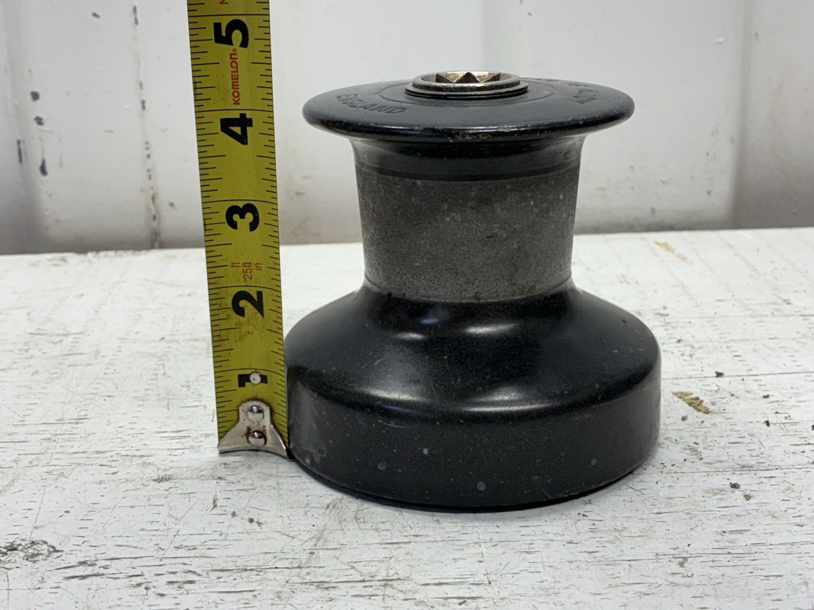 Aluminum Lewmar 16 Sailboat Winch