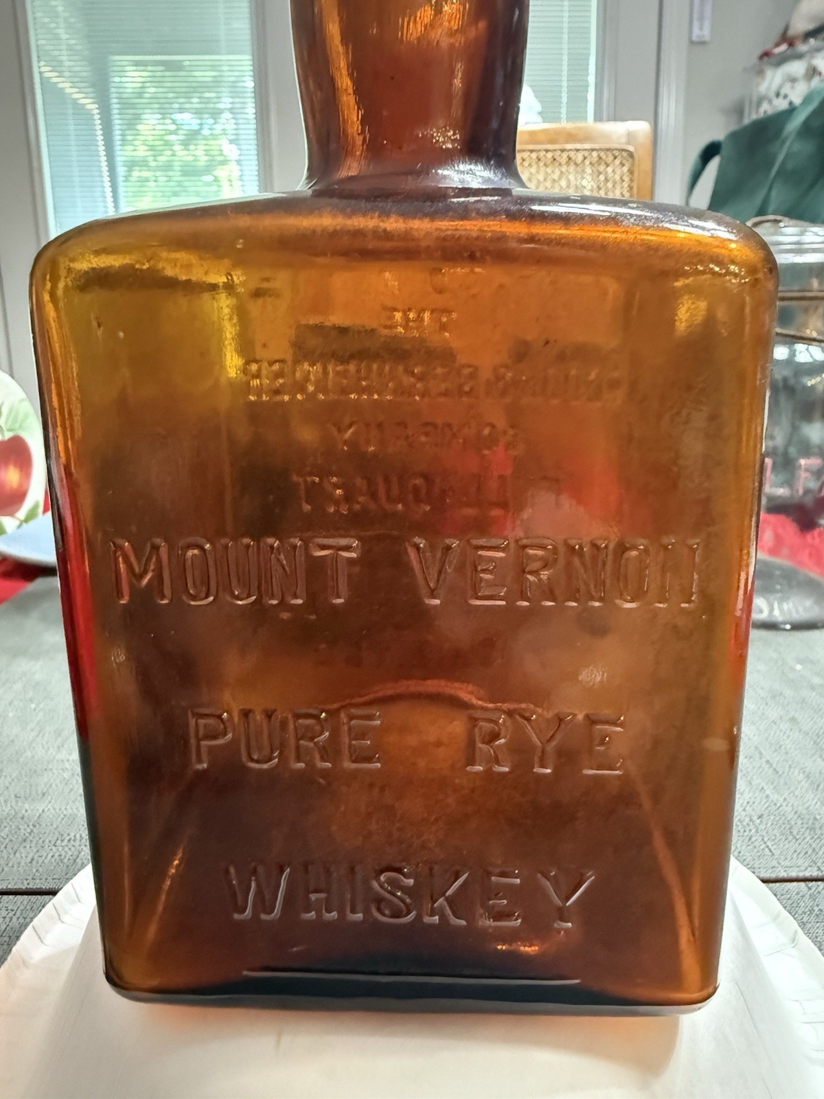 MOUNT VERNON PURE RYE WHISKEY BOTTLE