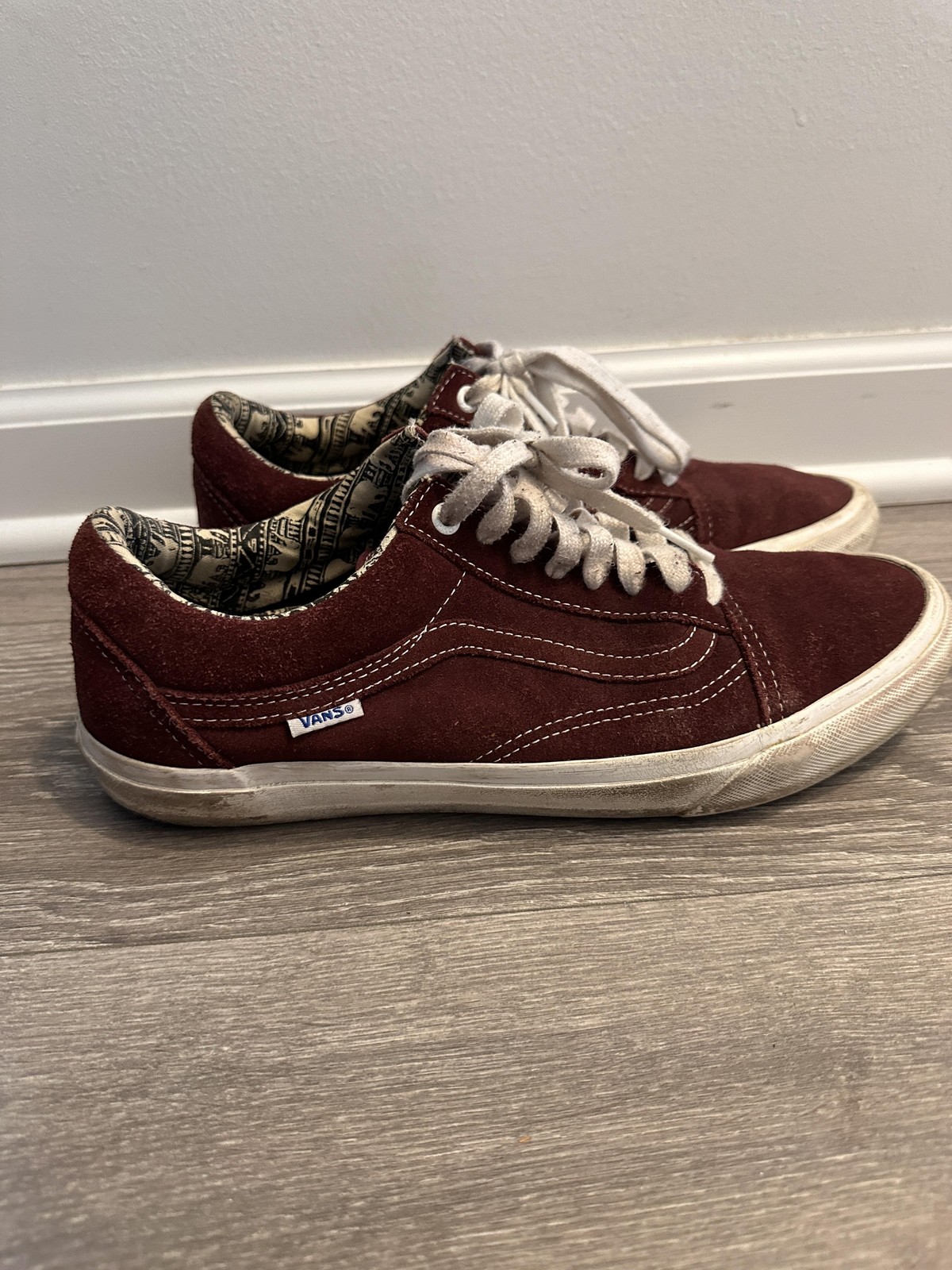 Classic Vans Old Skool Burgundy Suede Low Top Skate Shoes Tribal Lining