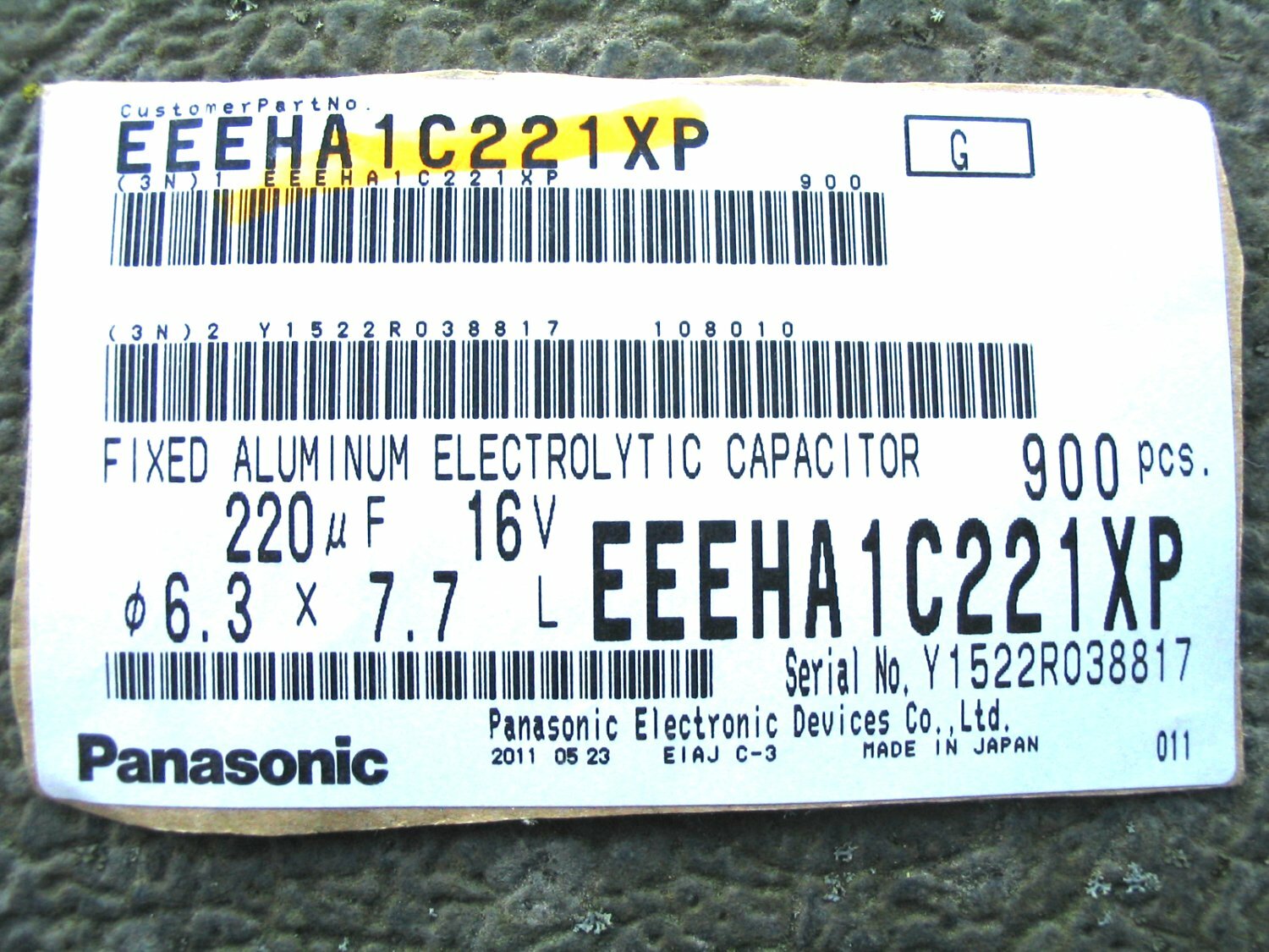 4pc 220uf 16v SMD Panasonic electrolytic
