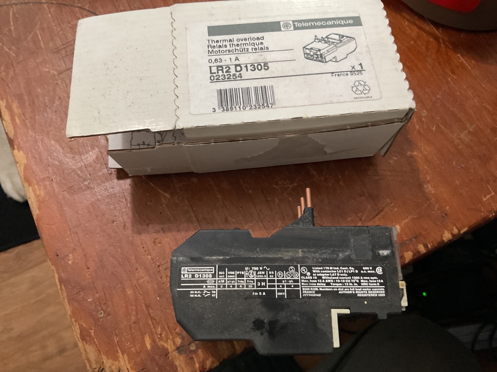 Telemecanique Overload LR2D1305  NEW IN BOX (1503)