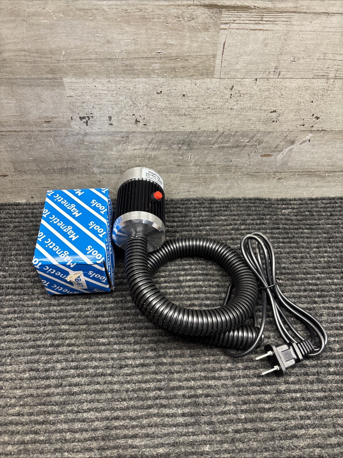 Magnetic Work Machine Light, Led  w/Strong Magnetic Base, 9w 110-220v Sisymos