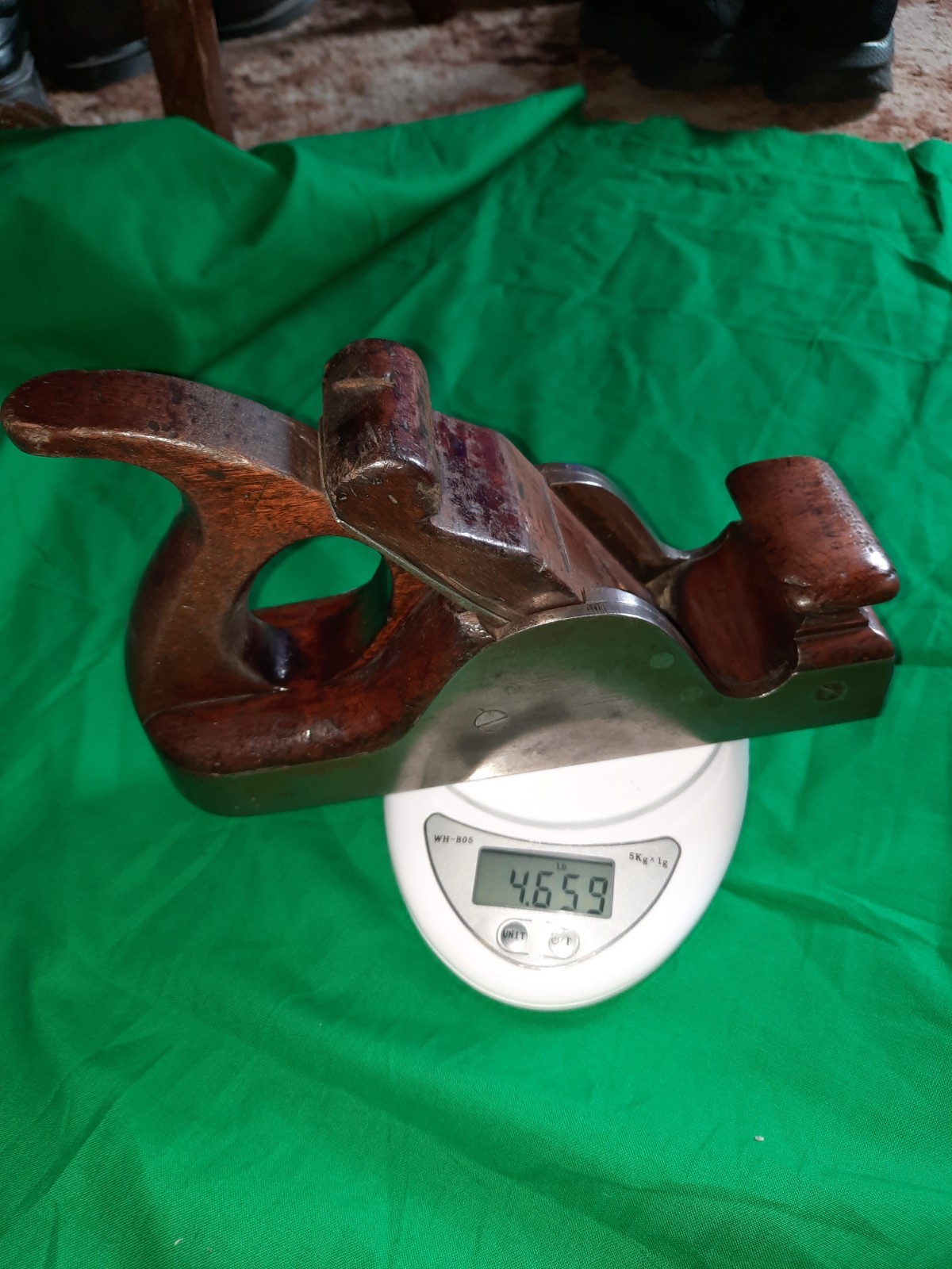 9" Infill smoothing plane with T. Ibbotson iron.