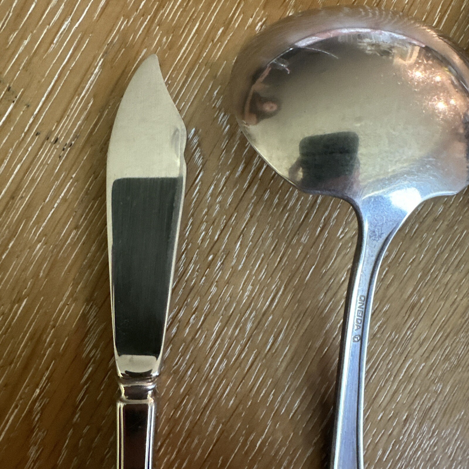 5 PCS. ONEIDA - GOLDEN HENLEY - SERVING UTENSILS