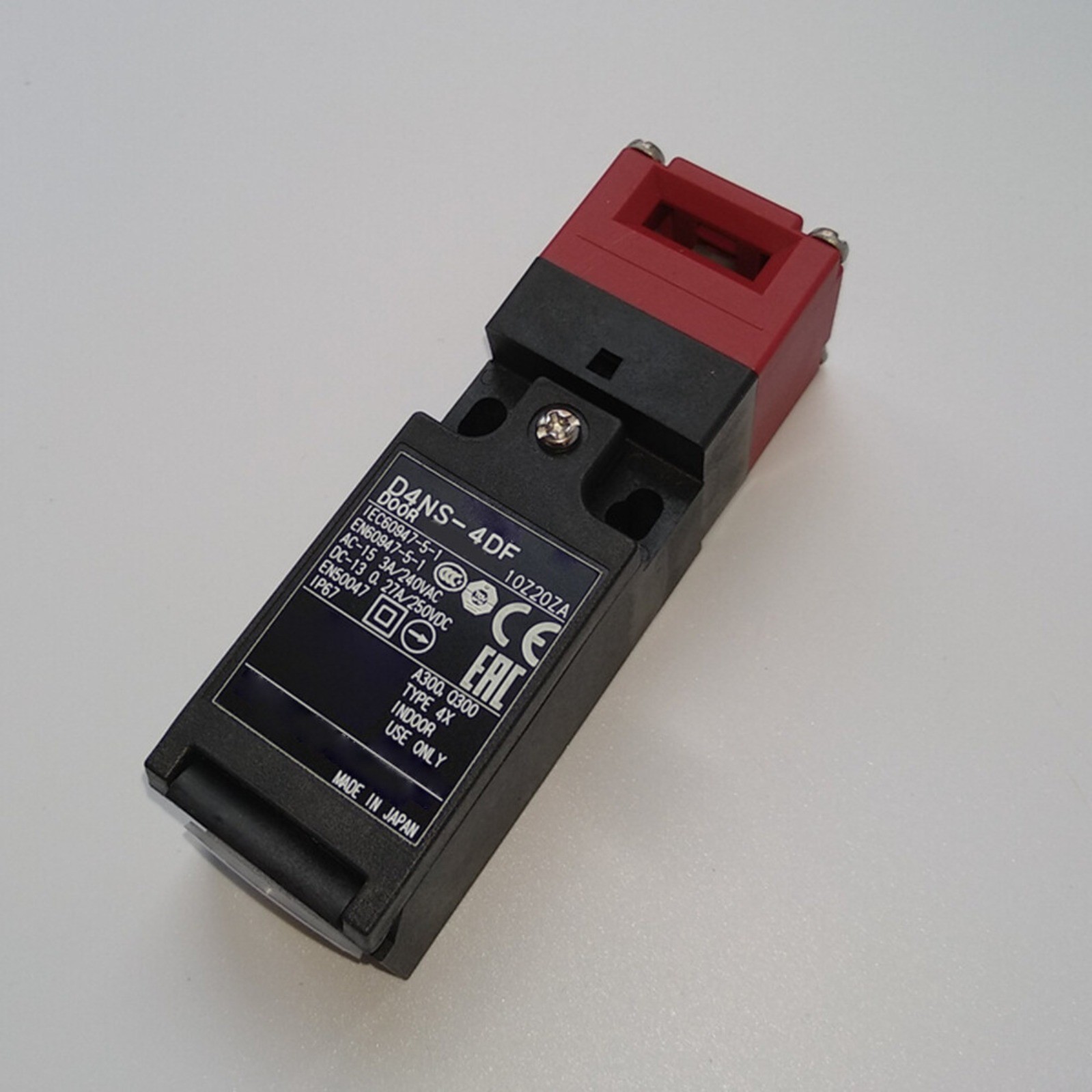 Qty:1pc For Safety Door Switch D4NS-4DF