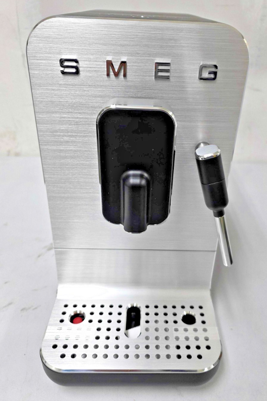 SMEG Fully Automatic Coffee Machine with Steam Wand-Black