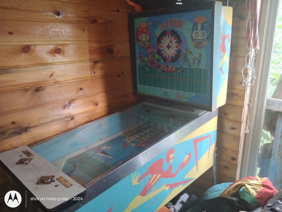Gridiron Pinball Machine By Williams