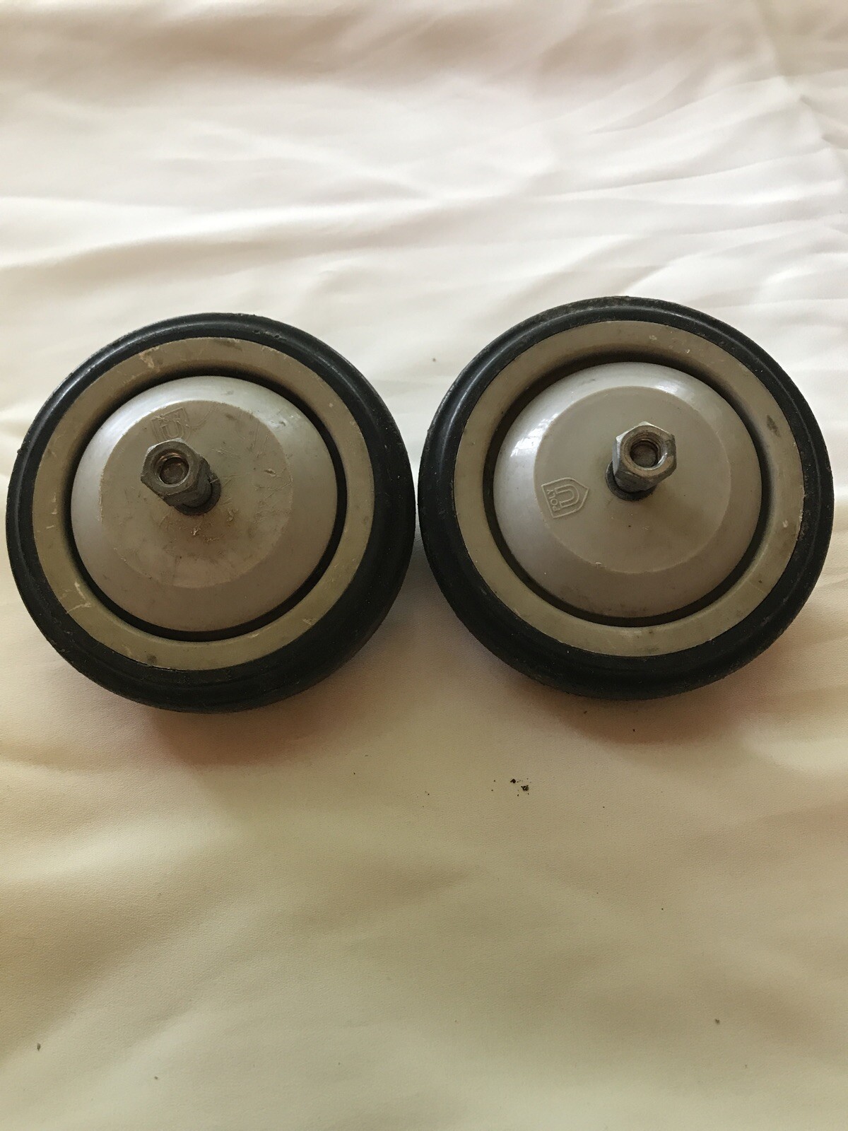 DURABLE Poly U 4" X 1" RIGID CASTER POLY WHEEL, LOT OF 2