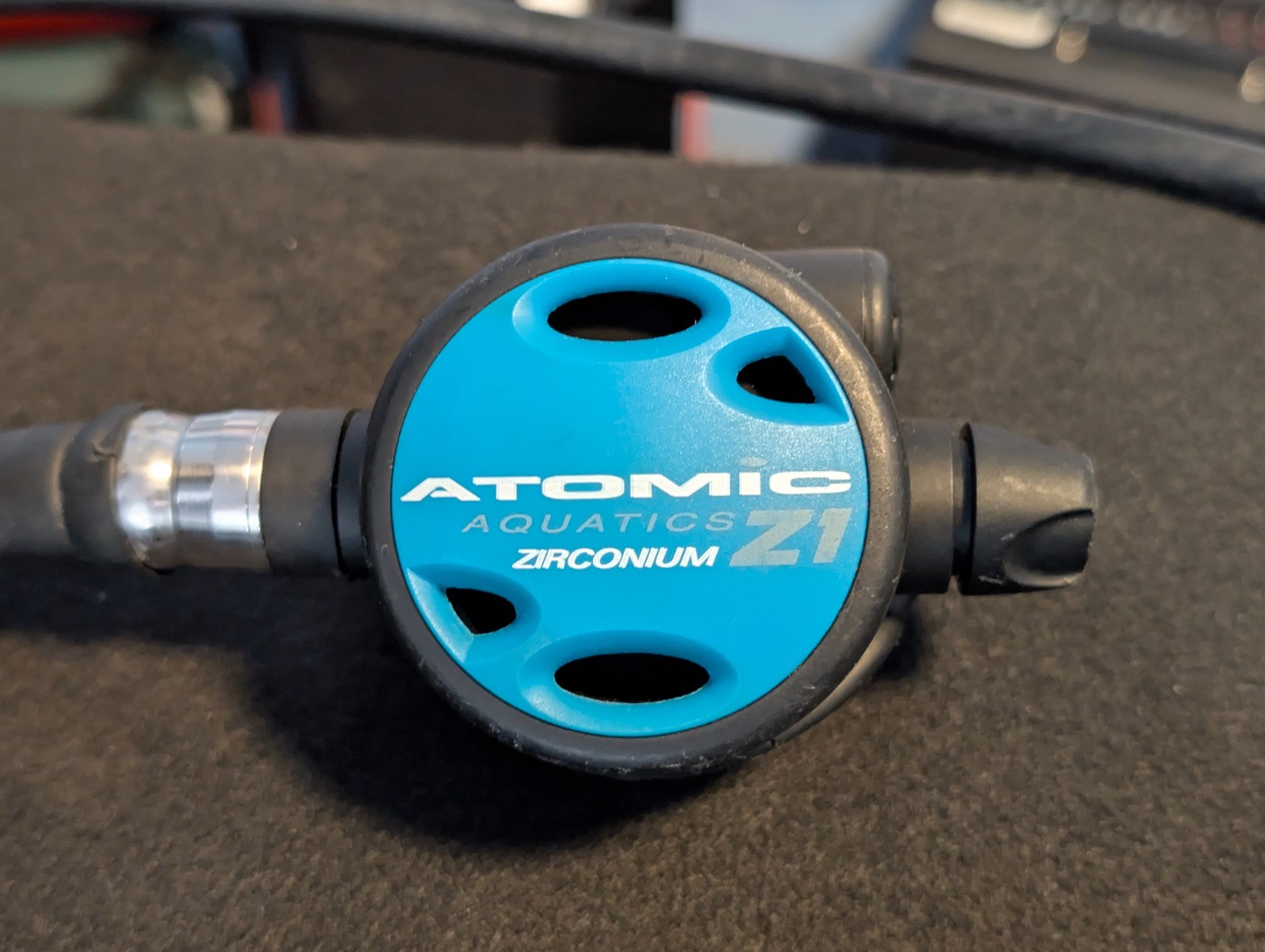 Atomic Aquatics Z1 Zirconium Regulator Setup W/Oceanic Versa Dive Computer