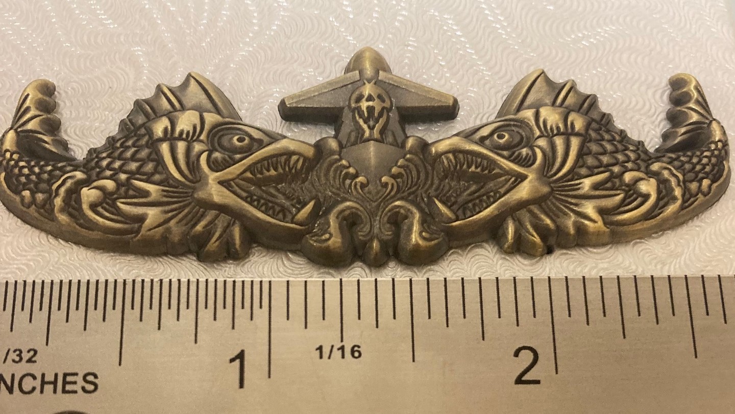 USS HELENA SSN-725 BRASS "HELLFISH" NOVELTY SUBMARINE BADGE INSIGNIA #2