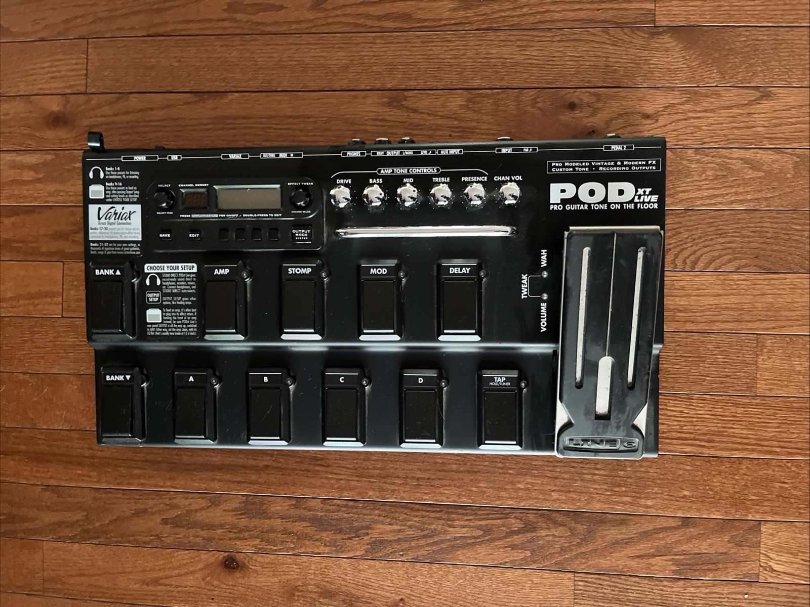 Line 6 POD XT LIVE Multi-Effects Guitar Pedal Digital Processor w/ Case