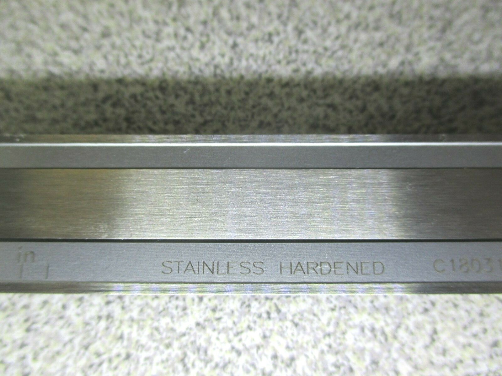 NEW Starrett 0-6" White Face Dial Caliper #3202-6