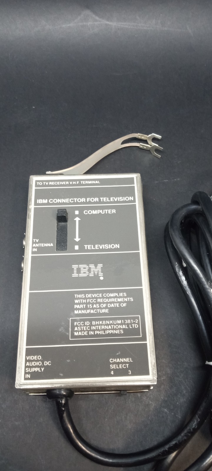 1983 IBM PC Jr 4860 Vintage Computer Turns on...LOOK