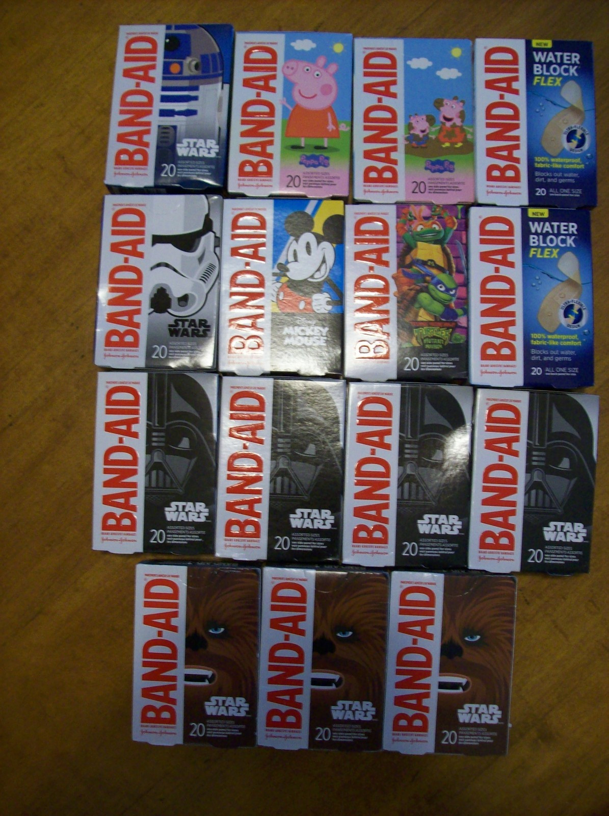 Band Aid 300 Bandages 15 Boxes Star Wars Peppa Pig TMNT Disney Water Block