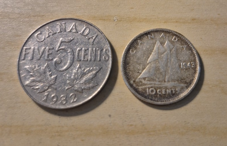 Canada 10 cents 1943, 5 cents 1932 CHARITY SALE L76