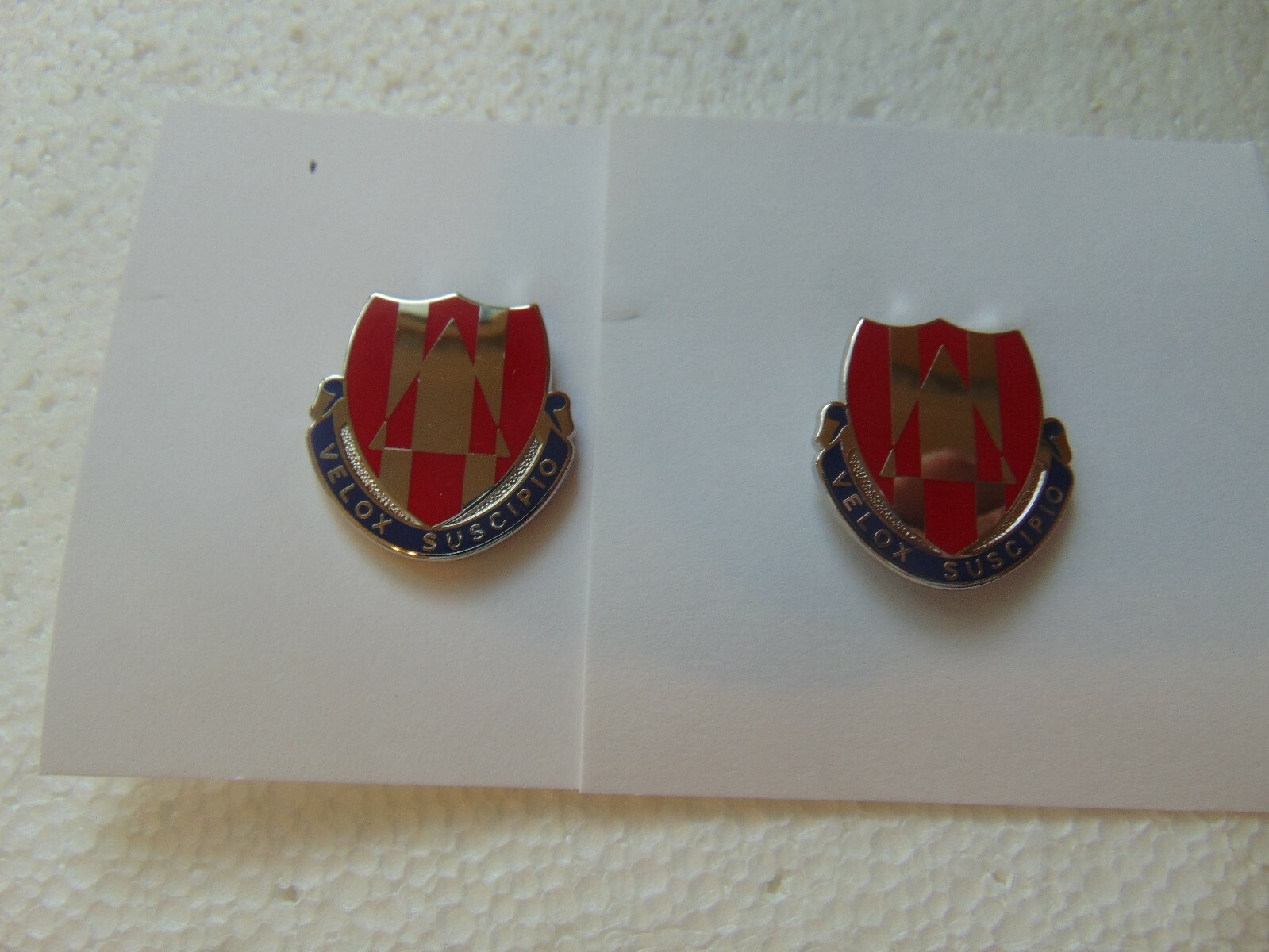 MILITARY INSIGNIA CREST DUI SET OF 2 311TH SUPPORT BATTALION VELOX SUSCIPIO