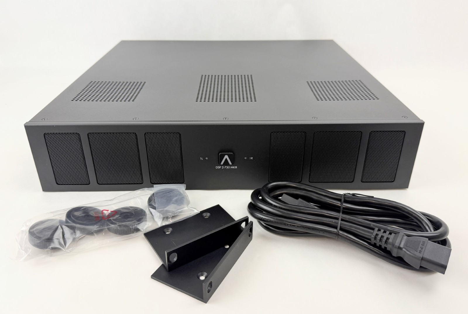 Sonance DSP 2-750 MKIII Amp 1500W 2.0-Ch. DSP Power Amplifier (Each) - U