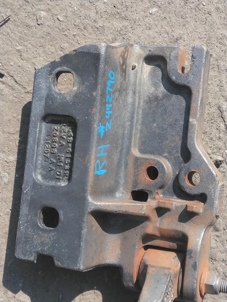 For 2018 PETERBILT 567 HOOD HINGE Right , WA
