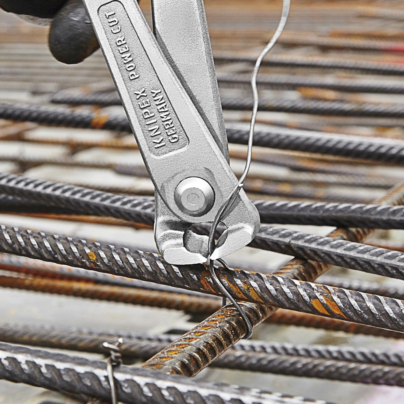 KNIPEX 99 14 300 High Leverage Concretors Nippers - Strong & Efficient