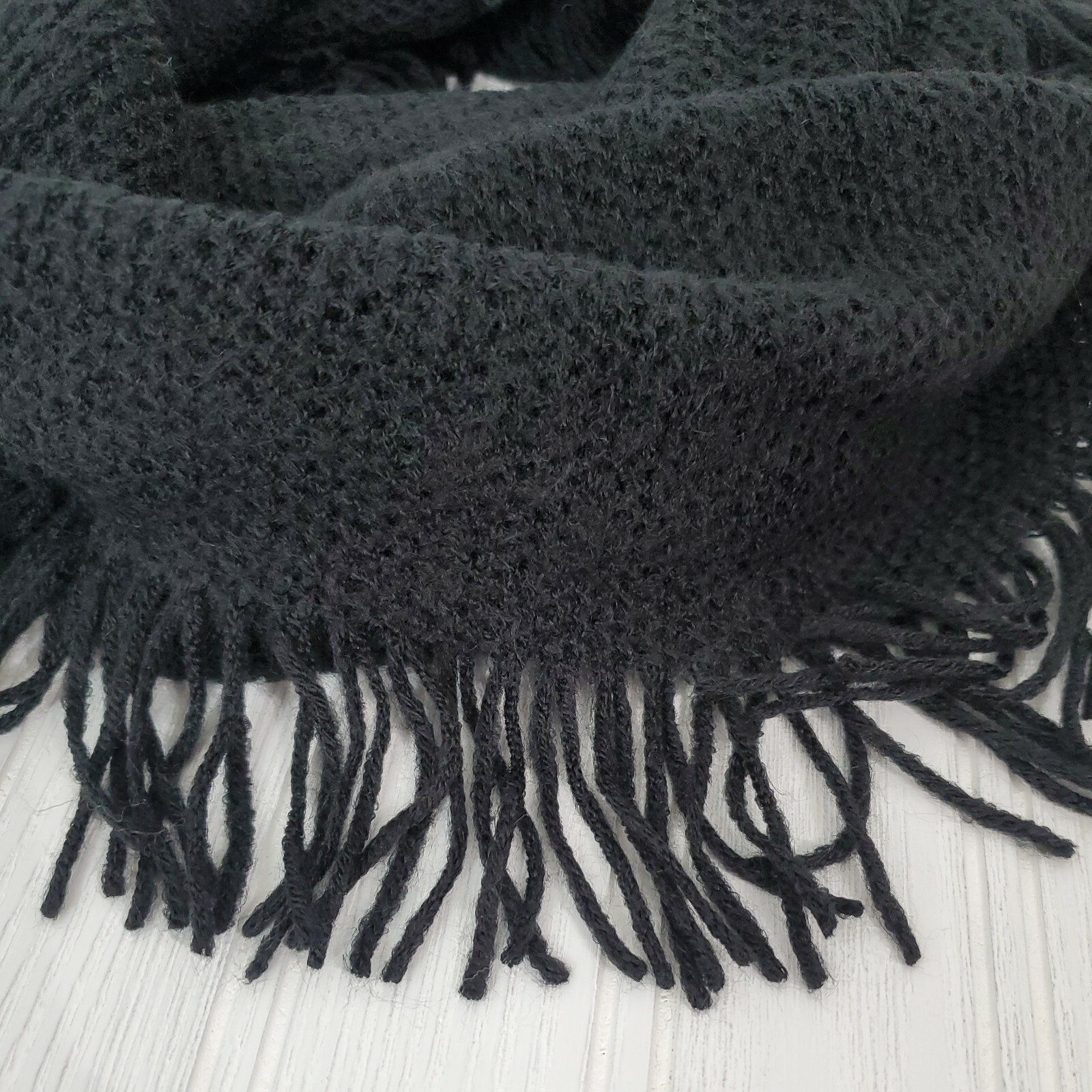 INC Scarf Womens Black Infinity Loop Loose Knit Fringe 28" Soft One Size New