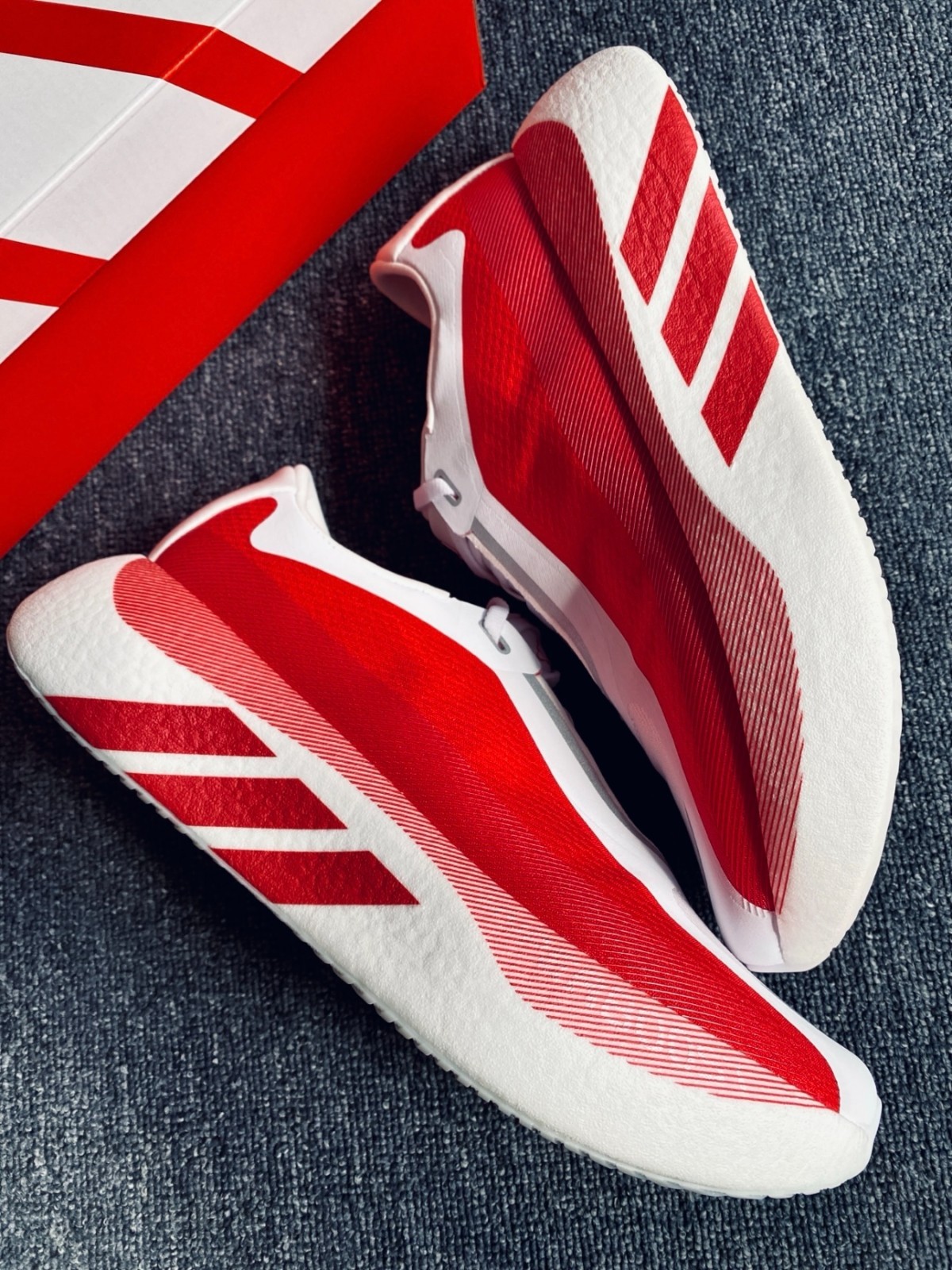 adidas Hyperboost Edge Cloud White Pure Ruby KI1913