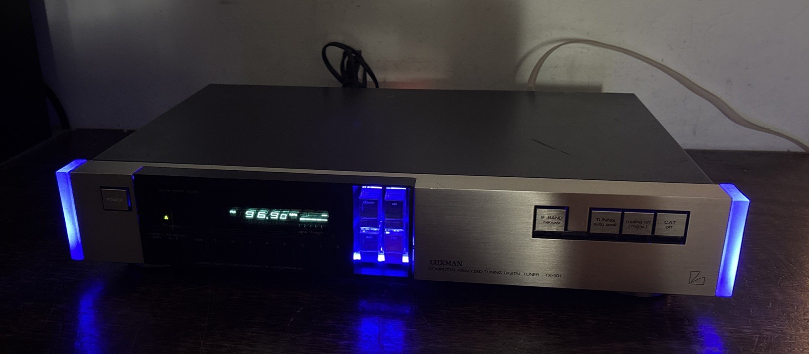 Luxman TX-101 Computer Analyzed Tuning Digital Tuner - Custom Blue LED Upgrade