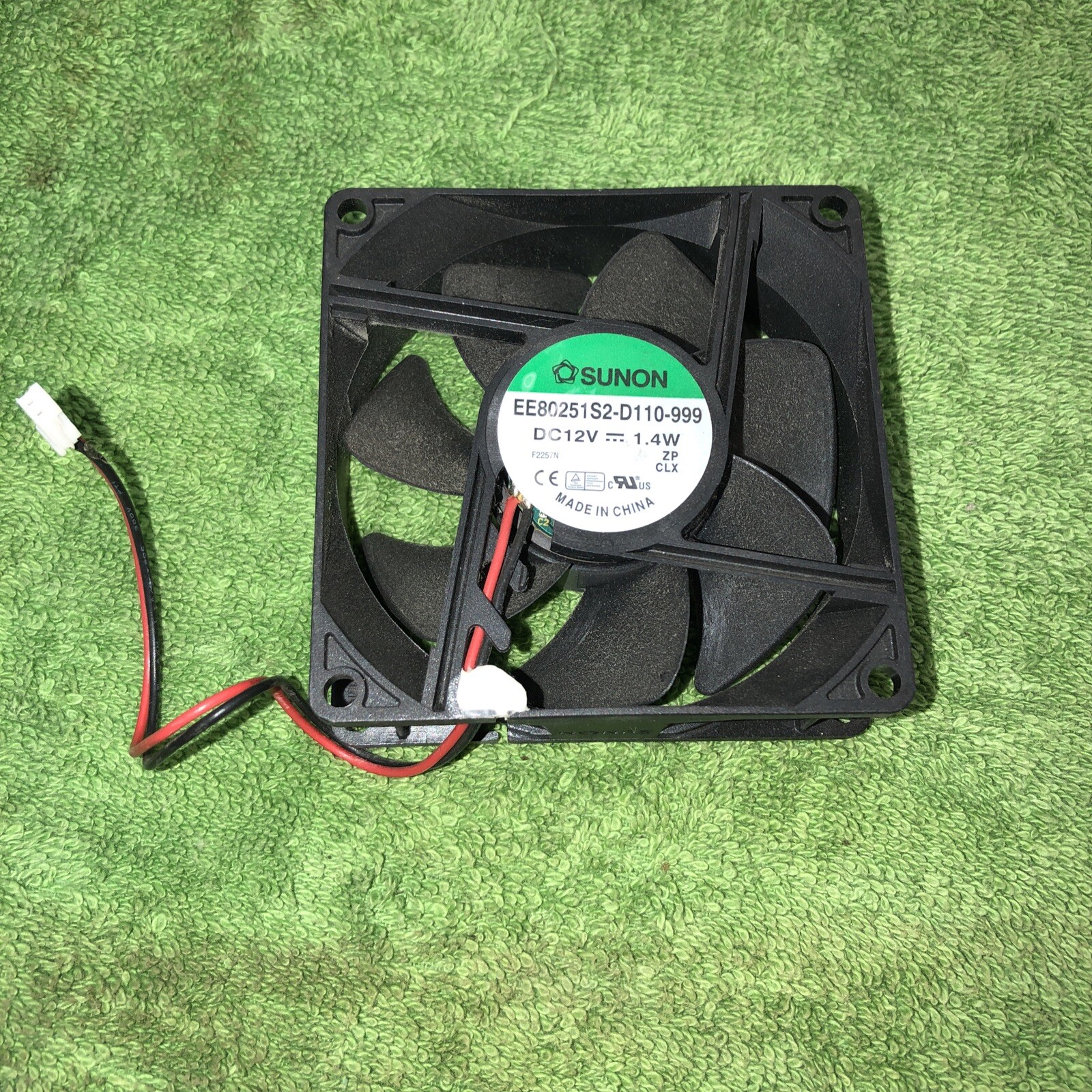 SUNON 80mm x 80 mm x 25mm FAN 12V DC BALL BEARING HIGH SPEED EE80251S2-0000-999