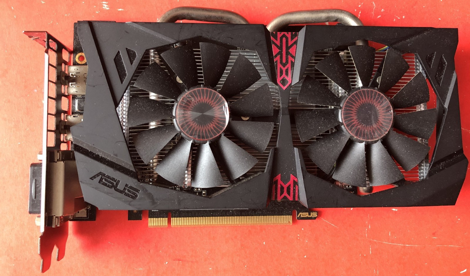 ASUS STRIX-R7370-DC20C-4GD5-GAMING
