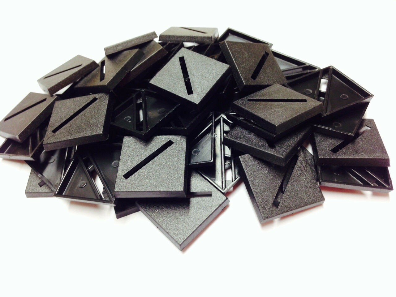 TTCombat BNIB 25mm Square Slotted x 100