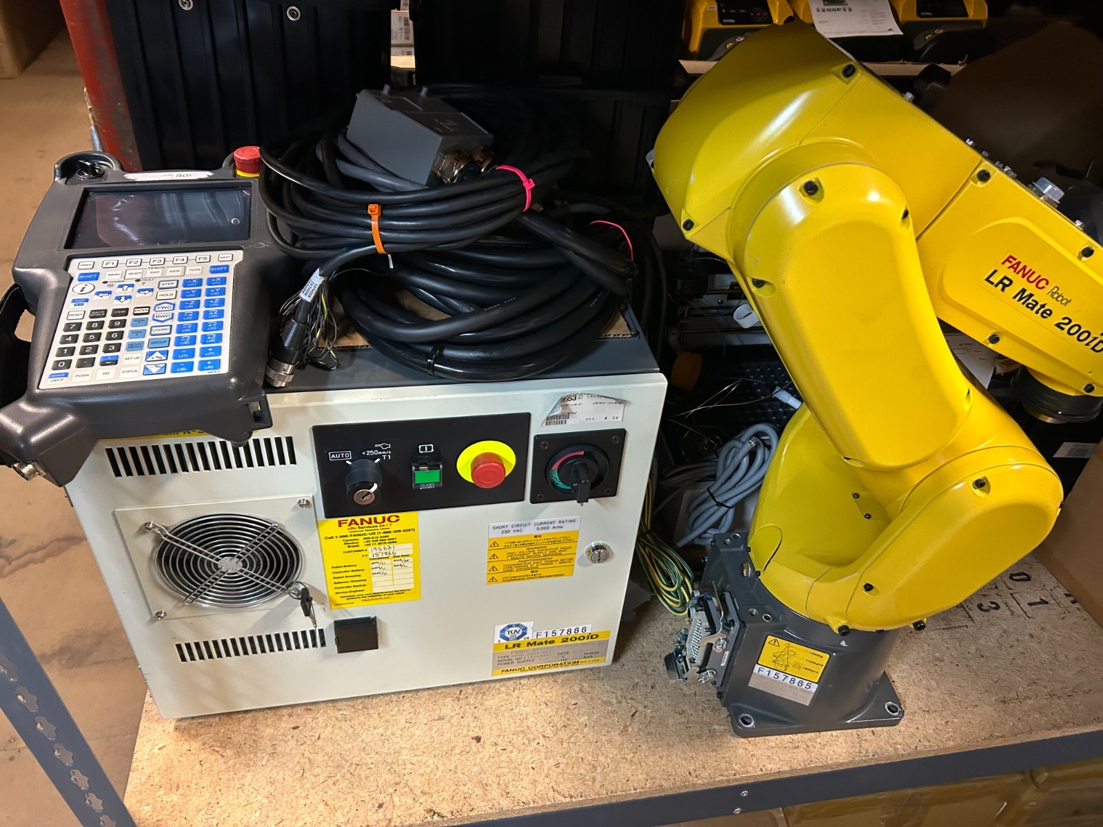 Fanuc LR Mate 200iD w/ R-30iB Controller & i Pendant Handheld unit