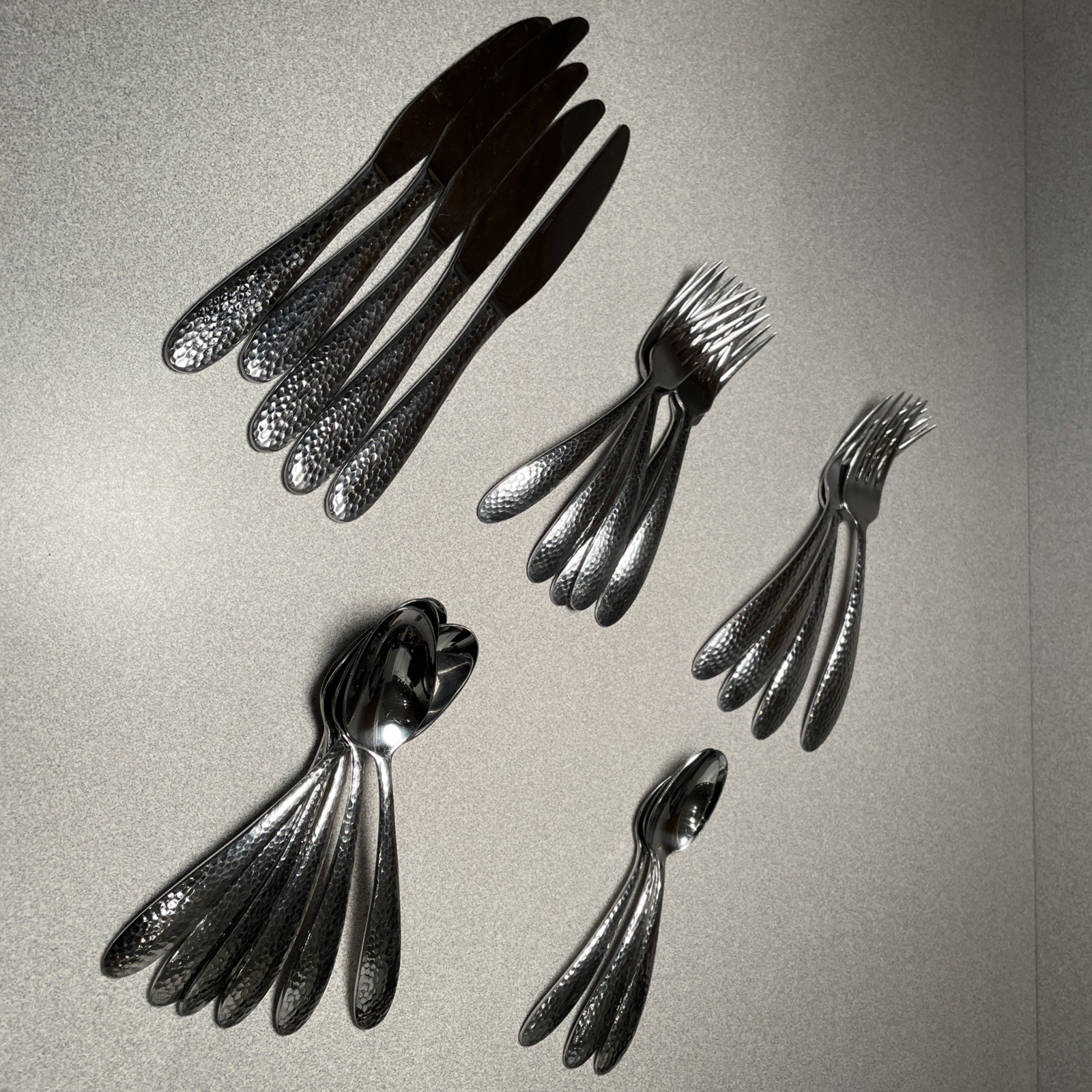 Oneida REYNA Stainless Flatware Hammered Serving Set 23 Pieces