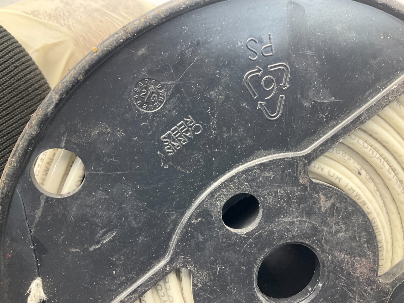 Colonial Wire & Cable Machine Tool Wire White P